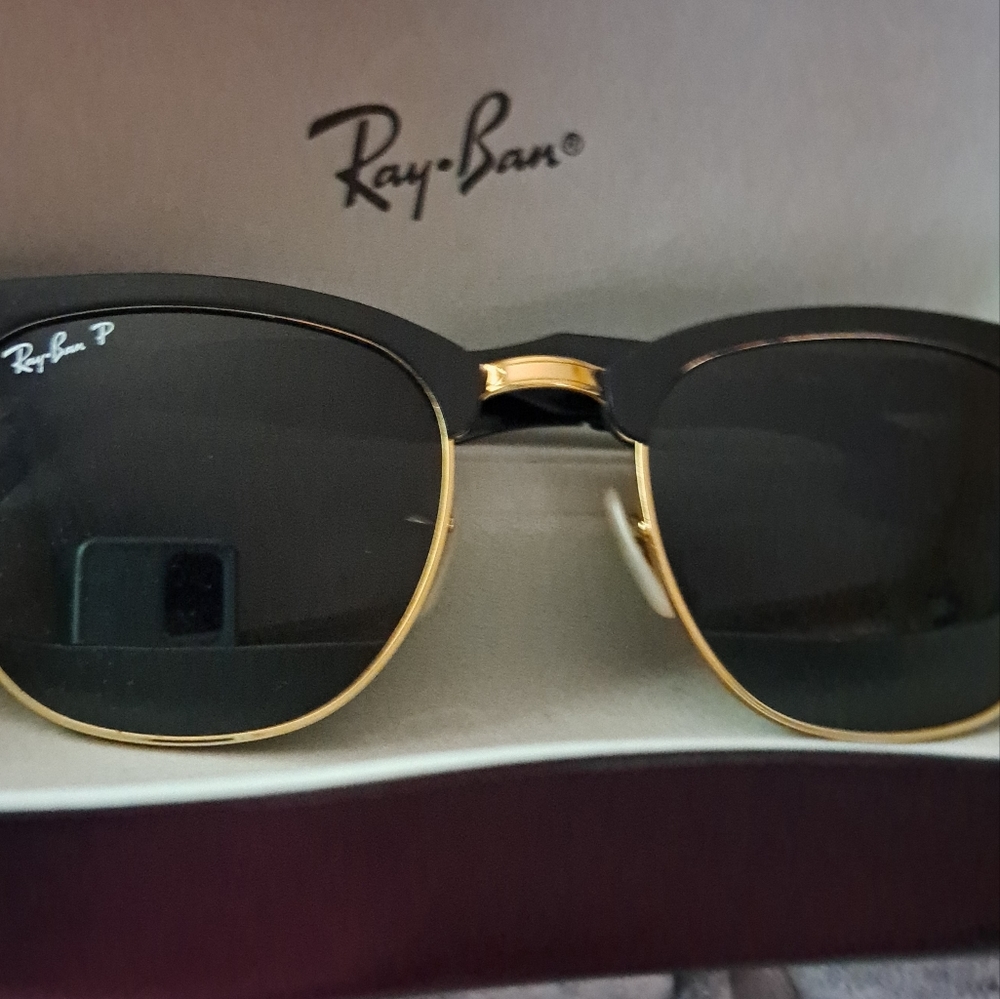 RAYBAN POLORISED SUNGLASSES.